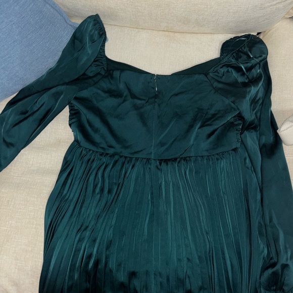 Long Sleeve Satin Empire Waist Pleated Midi Dress - Picture 4 of 4